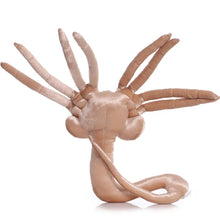 Lade das Bild in den Galerie-Viewer, Ungefährliches Alien Plüsch, Facehugger oder Brustsprenger Kuscheltier