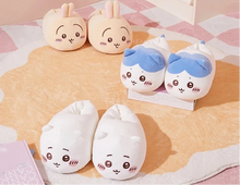 Lade das Bild in den Galerie-Viewer, Chiikawa Flauschige Plüsch Hausschuhe Slipper