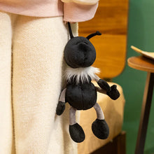 Lade das Bild in den Galerie-Viewer, Verlorene Ameisen-Plüschpuppen, Niedliches Ameisen-Stofftier (ca. 28cm)