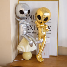 Lade das Bild in den Galerie-Viewer, Lustige Alien Stoffpuppe Kuscheltier ca. 65/85cm