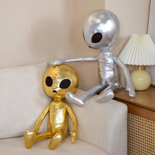 Lade das Bild in den Galerie-Viewer, Lustige Alien Stoffpuppe Kuscheltier ca. 65/85cm