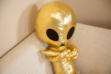 Lade das Bild in den Galerie-Viewer, Lustige Alien Stoffpuppe Kuscheltier ca. 65/85cm