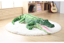 Lade das Bild in den Galerie-Viewer, Jetzt XXL Krokodil / Riesen Alligator Stofftier (105cm / 165cm) bei Kuscheltiere.store kaufen