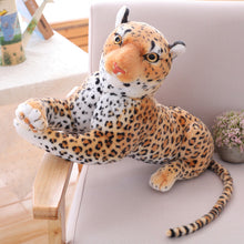 Lade das Bild in den Galerie-Viewer, Jetzt Raubkatzen Kuscheltiere - Tiger, Panther, Leopard Stofftiere (30cm bis XXL 120cm) bei Kuscheltiere.store kaufen