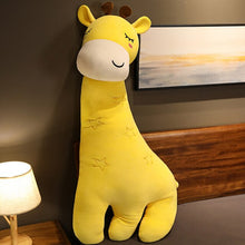 Lade das Bild in den Galerie-Viewer, Jetzt XXL Cartoon Giraffe Stofftier Kuscheltier (70cm oder 100cm) bei Kuscheltiere.store kaufen