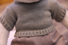 Lade das Bild in den Galerie-Viewer, Jetzt Liebliche Teddys mit Kleidung Kuscheltiere - 40cm / 50cm bei Kuscheltiere.store kaufen