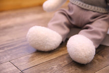 Lade das Bild in den Galerie-Viewer, Jetzt Liebliche Teddys mit Kleidung Kuscheltiere - 40cm / 50cm bei Kuscheltiere.store kaufen