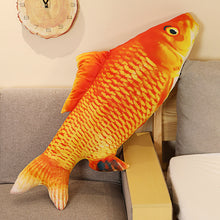 Lade das Bild in den Galerie-Viewer, Jetzt Der Clownfisch oder Karpfen als Plüschtier (30 bis 80cm) bei Kuscheltiere.store kaufen
