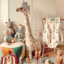 Lade das Bild in den Galerie-Viewer, Jetzt Kuscheltier große Plüsch Giraffe, 67 cm bei Kuscheltiere.store kaufen