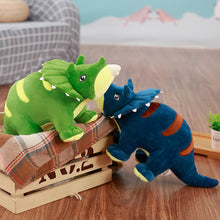 Lade das Bild in den Galerie-Viewer, Jetzt Triceratops Dinosaurier Plüsch Kuscheltier im XXL Format (95cm oder 120cm) bei Kuscheltiere.store kaufen