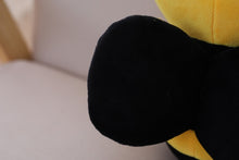 Lade das Bild in den Galerie-Viewer, Jetzt Die lustige Honigbiene als flauschiges Stofftier (ca. 20cm bis 30cm) bei Kuscheltiere.store kaufen