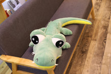 Lade das Bild in den Galerie-Viewer, Jetzt Lustiges Comic Krokodil XXL Kuscheltier bei Kuscheltiere.store kaufen