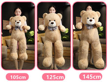Lade das Bild in den Galerie-Viewer, Jetzt Klassischer Teddybär Stofftier im XL Riesenformat bei Kuscheltiere.store kaufen