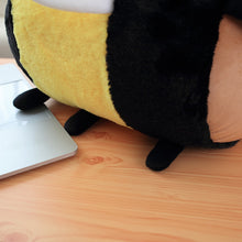 Lade das Bild in den Galerie-Viewer, Jetzt Biene, Marienkäfer Plüsch Kuscheltier, 20-40CM bei Kuscheltiere.store kaufen