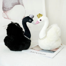Lade das Bild in den Galerie-Viewer, Jetzt Wundervoller Weißer oder Schwarzer Schwan als Stofftier mit Krone (ca. 28cm) bei Kuscheltiere.store kaufen