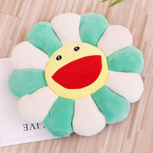 Lade das Bild in den Galerie-Viewer, Jetzt Niedliche Lächelnde Regenbogen Blumen Kissen - viele Motive und Größen bei Kuscheltiere.store kaufen