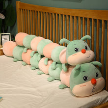 Lade das Bild in den Galerie-Viewer, Jetzt Süße XXL Raupe (110 oder 150cm) Kuscheltier bei Kuscheltiere.store kaufen
