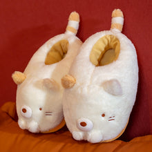 Lade das Bild in den Galerie-Viewer, Jetzt Flauschige und Niedliche Plüsch Slipper Hausschuhe - viele Motive bei Kuscheltiere.store kaufen