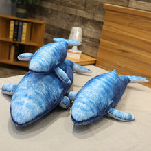 Lade das Bild in den Galerie-Viewer, Jetzt Blauer Wal Stofftier (55/70cm) bei Kuscheltiere.store kaufen