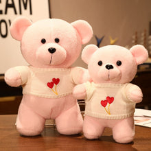 Lade das Bild in den Galerie-Viewer, Jetzt Flauschige Plüsch Teddys in 5 verschiedenen Motiven (25/35cm) bei Kuscheltiere.store kaufen