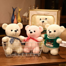 Lade das Bild in den Galerie-Viewer, Jetzt Flauschige Plüsch Teddys in 5 verschiedenen Motiven (25/35cm) bei Kuscheltiere.store kaufen