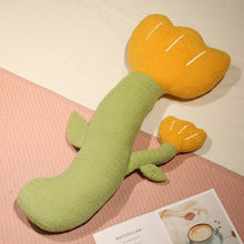 Lade das Bild in den Galerie-Viewer, Jetzt Liebliche Tulpen als Kissen, Deko oder Stofftier - XXL bis zu 1.30 Meter bei Kuscheltiere.store kaufen