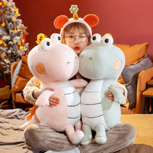 Lade das Bild in den Galerie-Viewer, Jetzt Süße Krokodil Plüsch Kuscheltiere (40cm oder 60cm) bei Kuscheltiere.store kaufen