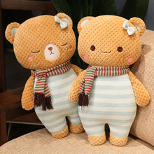 Lade das Bild in den Galerie-Viewer, Jetzt Teddy-Kuscheltier Schal und Pullover (ca. 55cm) bei Kuscheltiere.store kaufen