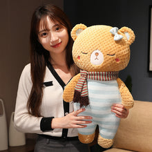 Lade das Bild in den Galerie-Viewer, Jetzt Teddy-Kuscheltier Schal und Pullover (ca. 55cm) bei Kuscheltiere.store kaufen