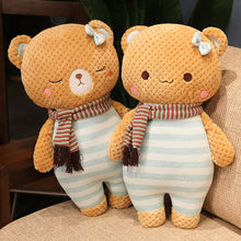 Lade das Bild in den Galerie-Viewer, Jetzt Teddy-Kuscheltier Schal und Pullover (ca. 55cm) bei Kuscheltiere.store kaufen