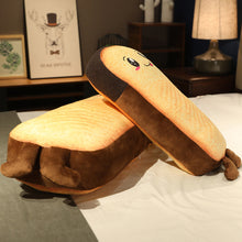 Lade das Bild in den Galerie-Viewer, Jetzt Rückenkissen im lustigen 3D Brot Design Brot Stofftier bei Kuscheltiere.store kaufen