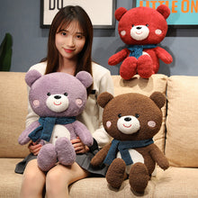 Lade das Bild in den Galerie-Viewer, Jetzt Süßer Teddybär mit Schal in verschiedenen Farben (ca. 60cm) bei Kuscheltiere.store kaufen