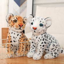 Lade das Bild in den Galerie-Viewer, Jetzt Leopard oder Schnee Leopard Kuscheltier (ca. 28/32cm) bei Kuscheltiere.store kaufen