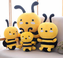 Lade das Bild in den Galerie-Viewer, Jetzt Die lustige Honigbiene als flauschiges Stofftier (ca. 20cm bis 30cm) bei Kuscheltiere.store kaufen