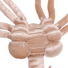 Lade das Bild in den Galerie-Viewer, Ungefährliches Alien Plüsch, Facehugger oder Brustsprenger Kuscheltier

