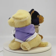 Laden und Abspielen von Videos im Galerie-Viewer, Niedliche Plüschhunde mit Pullover Plüschtier  (ca. 18/25cm)
