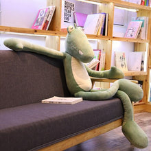 Lade das Bild in den Galerie-Viewer, Jetzt Lustige XXL Krokodil Plüschies mit langen Armen und Beinen bei Kuscheltiere.store kaufen

