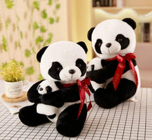 Lade das Bild in den Galerie-Viewer, Jetzt Süßer Plüsch Panda mit Baby Panda 25-50cm bei Kuscheltiere.store kaufen

