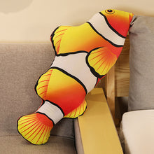Lade das Bild in den Galerie-Viewer, Jetzt Der Clownfisch oder Karpfen als Plüschtier (30 bis 80cm) bei Kuscheltiere.store kaufen
