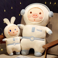 Jetzt Space Hase oder Weltraum Schweinchen als Kuscheltier (35/55/93CM) bei Kuscheltiere.store kaufen