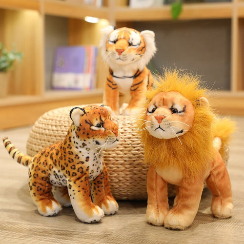 Jetzt Wunderbare Tiger, Löwen oder Leopard Plüsch Tiere (17cm oder 25cm) bei Kuscheltiere.store kaufen