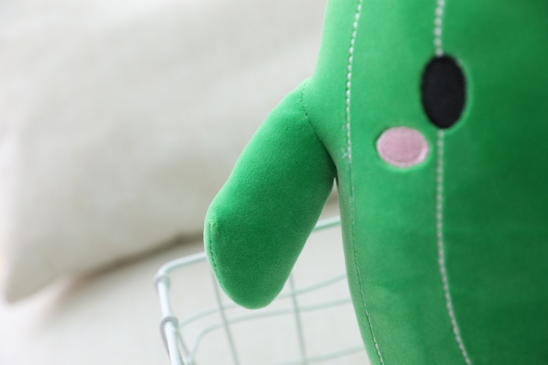 Lustiger Plüsch Kaktus in verschiedenen Größen 25/40/65cm – Kuscheltiere .store